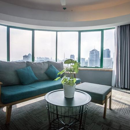 Z Hotel Джохор-Бару Экстерьер фото